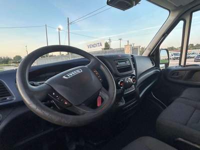 Iveco Daily 35-14 CON GRU Nero usata Massafra