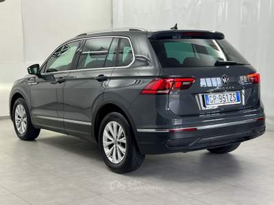 Volkswagen Tiguan Tiguan 2.0 tdi Life 150cv dsg Grigio usata Fucecchio