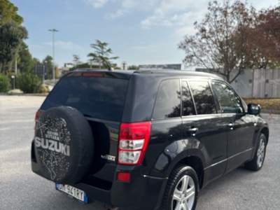 Suzuki Grand Vitara … Nero usata Osimo
