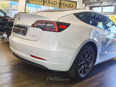 Tesla Model 3 Model 3 Long Range Dual Motor awd Bianco usata Sesto San Giovanni