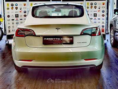 Tesla Model 3 Model 3 Long Range Dual Motor awd Bianco usata Sesto San Giovanni