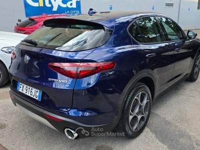 Alfa Romeo Stelvio 2.2 Turbodiesel 210 CV AT8 Q4 Business Blu/Azzurro usata Afragola