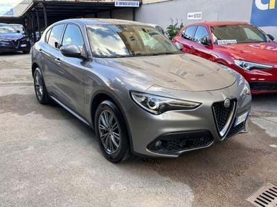 Alfa Romeo Stelvio 2.2 Turbodiesel 190 CV AT8 Q4 Business Grigio usata Afragola