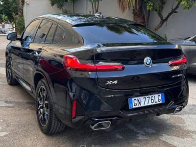 BMW X4 xDrive20d 48V Msport Nero usata Afragola