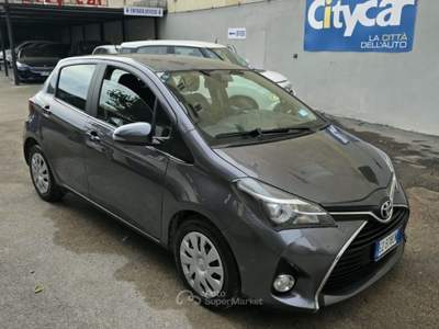 Toyota Yaris 1.4 D-4D 5 porte Cool Grigio usata Afragola