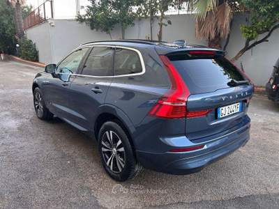 Volvo XC60 B4 (d) automatico Plus Dark Blu/Azzurro usata Afragola