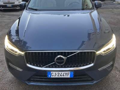 Volvo XC60 B4 (d) automatico Plus Dark Blu/Azzurro usata Afragola