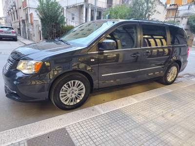 Lancia Voyager 2.8 CRDI 163CV 7 POSTI PERFETTA Grigio usata CORATO