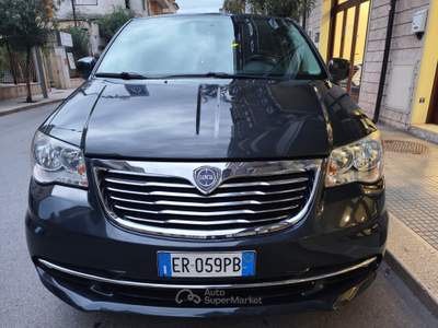 Lancia Voyager 2.8 CRDI 163CV 7 POSTI PERFETTA Grigio usata CORATO