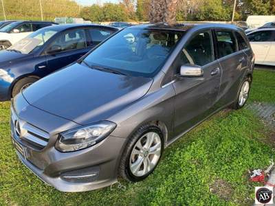 Mercedes-Benz Classe B B 180 d Automatic Premium Grigio usata Latina