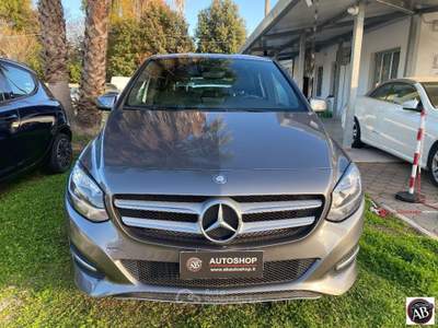 Mercedes-Benz Classe B B 180 d Automatic Premium Grigio usata Latina