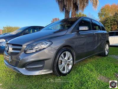 Mercedes-Benz Classe B B 180 d Automatic Premium Grigio usata Latina