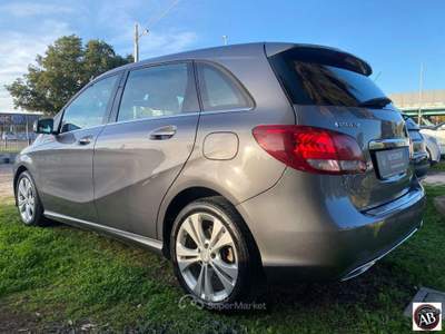 Mercedes-Benz Classe B B 180 d Automatic Premium Grigio usata Latina