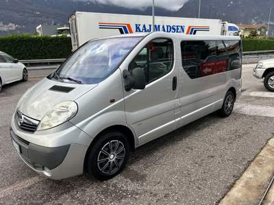 Opel Vivaro Vivaro 29 2.5 CDTI PL Combi 8 posti Fap Grigio usata Lavis