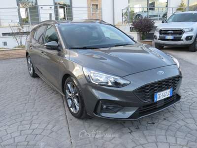 Ford Focus Focus 1.0 EcoBoost 125CV SW ST Line Grigio usata Anagni