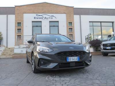 Ford Focus Focus 1.0 EcoBoost 125CV SW ST Line Grigio usata Anagni