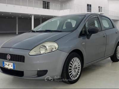 Fiat Grande Punto 1.2 5 porte Active Ok Neopatentati Km Certificati Grigio usata Sarno