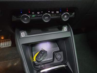 Citroen C4 BlueHDi 130 S&S EAT8 Shine + "TETTO APRIBILE" Blu/Azzurro usata Somma Vesuviana