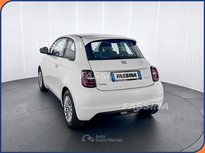 Fiat 500 500e Berlina 42 kWh Bianco usata Milano