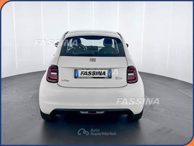 Fiat 500 500e Berlina 42 kWh Bianco usata Milano