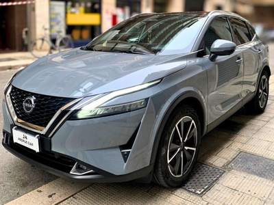 Nissan Qashqai Tekna **22.000 KM** Grigio usata Bari