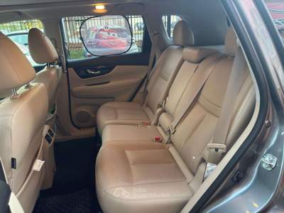 Nissan X-Trail 1.7 dci Tekna 2wd x-tronic 360° TETTO PELLE Grigio usata Cernusco sul Naviglio