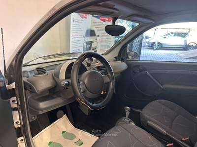 Smart ForTwo ADATTA A NEOPATENTATI Bianco usata Roma
