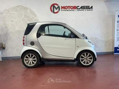 Smart ForTwo ADATTA A NEOPATENTATI Bianco usata Roma