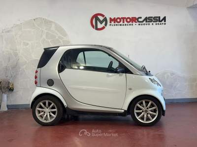 Smart ForTwo ADATTA A NEOPATENTATI Bianco usata Roma