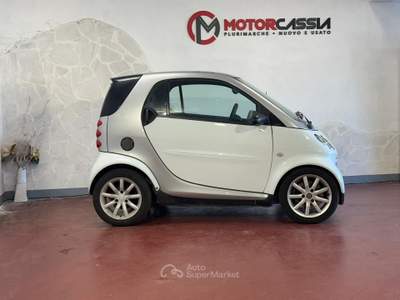Smart ForTwo ADATTA A NEOPATENTATI Bianco usata Roma