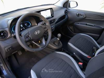 Hyundai i10 1.0 MPI Connectline 63cv KM Zero Grigio usata Cologno Monzese