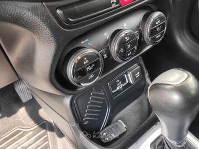 Jeep Renegade 1.4 MultiAir 140cv DDCT Cambio Automatico Limited Bianco usata Cologno Monzese