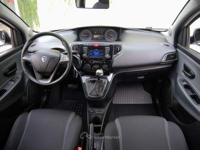Lancia Ypsilon 0.9 TwinAir 85 CV Cambio Automatico Silver Bianco usata Cologno Monzese