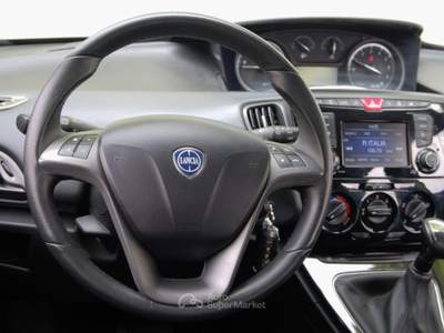 Lancia Ypsilon 0.9 TwinAir 85 CV Cambio Automatico Silver Bianco usata Cologno Monzese