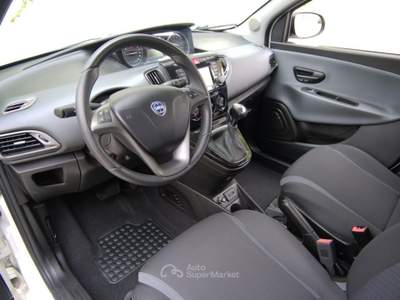 Lancia Ypsilon 0.9 TwinAir 85 CV Cambio Automatico Silver Bianco usata Cologno Monzese