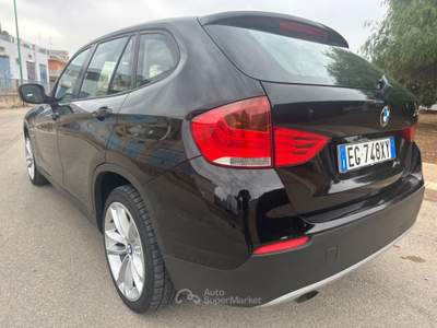 BMW X1 2.0 xDRIVE 18d DIESEL 2011 - AUTOMATICA Nero usata Terlizzi