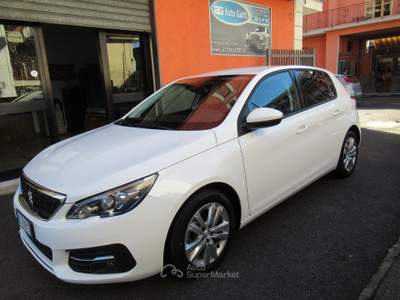 Peugeot 308 S&S Business Bianco usata Striano