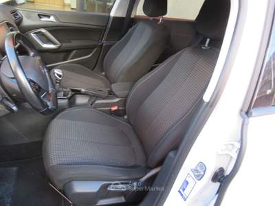 Peugeot 308 S&S Business Bianco usata Striano