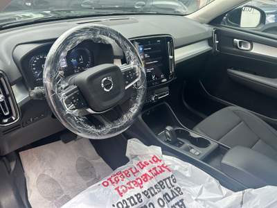 Volvo XC40 Recharge Plug-in Hybrid Inscription Expression Nero usata Roma