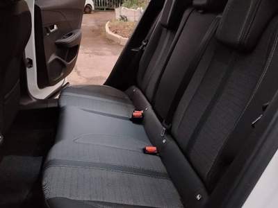 Peugeot 2008 Peugeot 2008 HDi Allure  Bianco usata Genzano di Roma