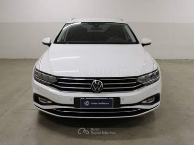 Volkswagen Passat variant 2.0 tdi scr evo 150cv business dsg Bianco usata Cremona
