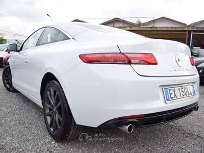Renault Laguna  Coupé 1.5 dCi 110 CV Wave ESM Bianco usata Montalto di Castro