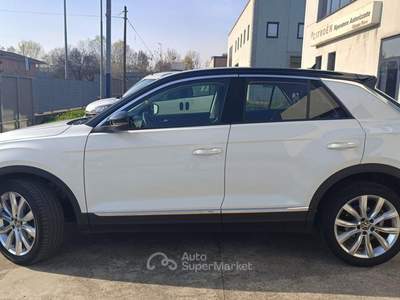 Volkswagen T-Roc 1.5 TSI ACT DSG Advanced Bmt"Prommo" Bianco usata Asti