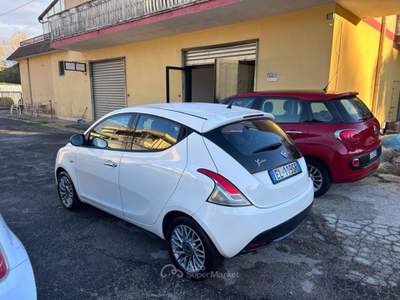 Lancia Ypsilon LANCIA YPSILON 1.2 GOLD  Bianco usata Ardea