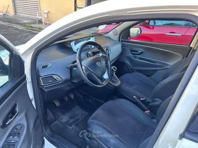 Lancia Ypsilon LANCIA YPSILON 1.2 GOLD  Bianco usata Ardea
