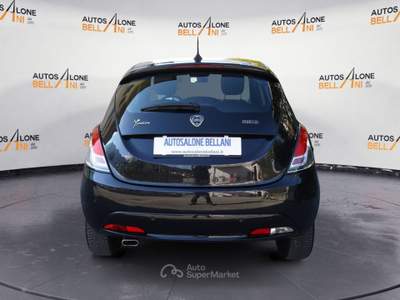 Lancia Ypsilon Ypsilon 1.0 FireFly 5 porte S&S Hybrid Ecochic Gold Nero usata Feltre