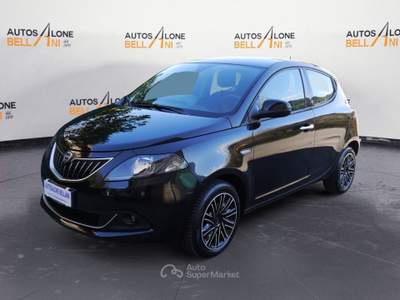 Lancia Ypsilon Ypsilon 1.0 FireFly 5 porte S&S Hybrid Ecochic Gold Nero usata Feltre
