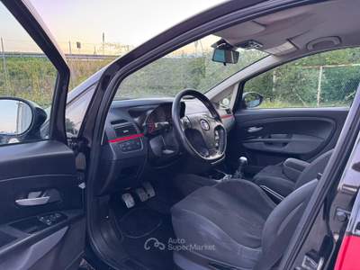 Fiat Grande Punto 75 CV 5 porte Dynamic Nero usata Rimini