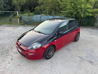 Fiat Grande Punto 75 CV 5 porte Dynamic Nero usata Rimini