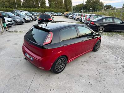Fiat Grande Punto 75 CV 5 porte Dynamic Nero usata Rimini
